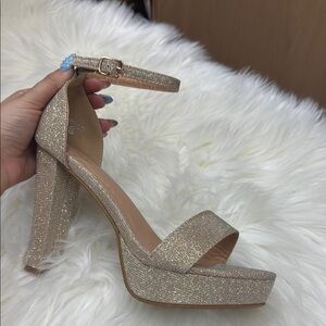 Elegant Gold Glitter Women's Heels